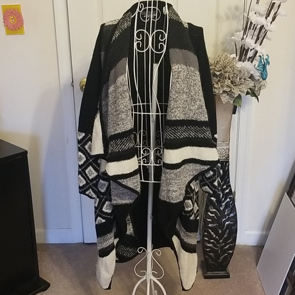Absolutely fabulous Vince long sweater - Picture 1 of 9